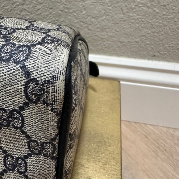 Gucci Vintage Boston Bag - Picture 9 of 17